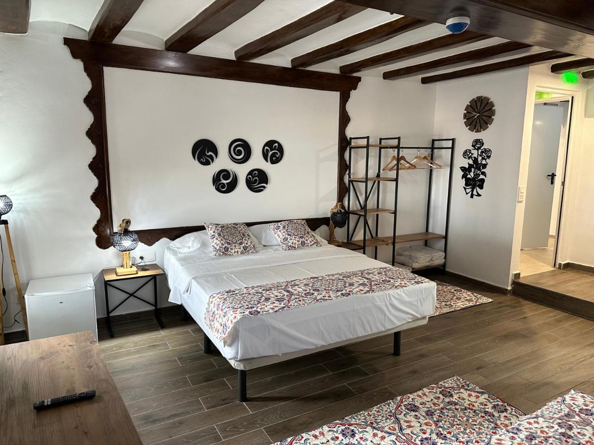 Vilador Beach Hotel Masnou Bagian luar foto