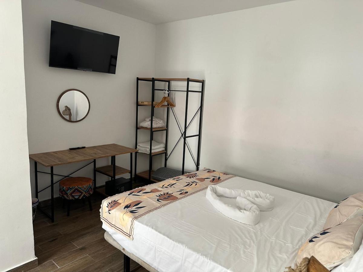Vilador Beach Hotel Masnou Bagian luar foto