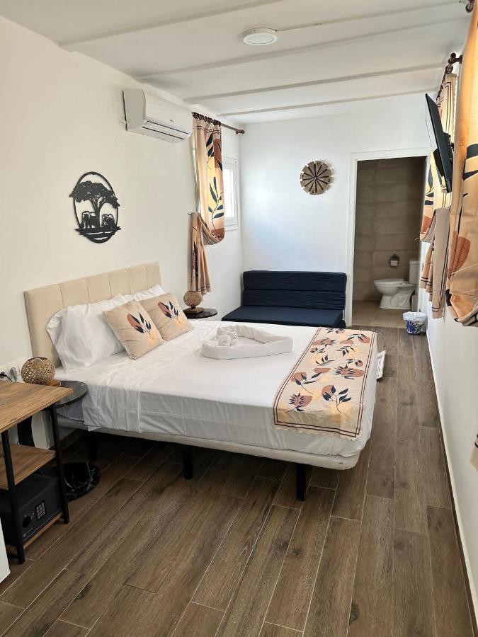 Vilador Beach Hotel Masnou Bagian luar foto