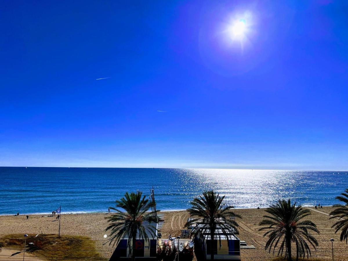 Vilador Beach Hotel Masnou Bagian luar foto