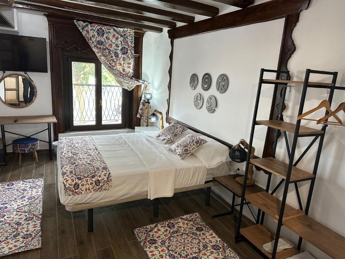 Vilador Beach Hotel Masnou Bagian luar foto