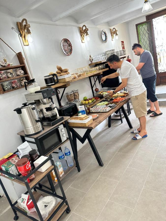 Vilador Beach Hotel Masnou Bagian luar foto