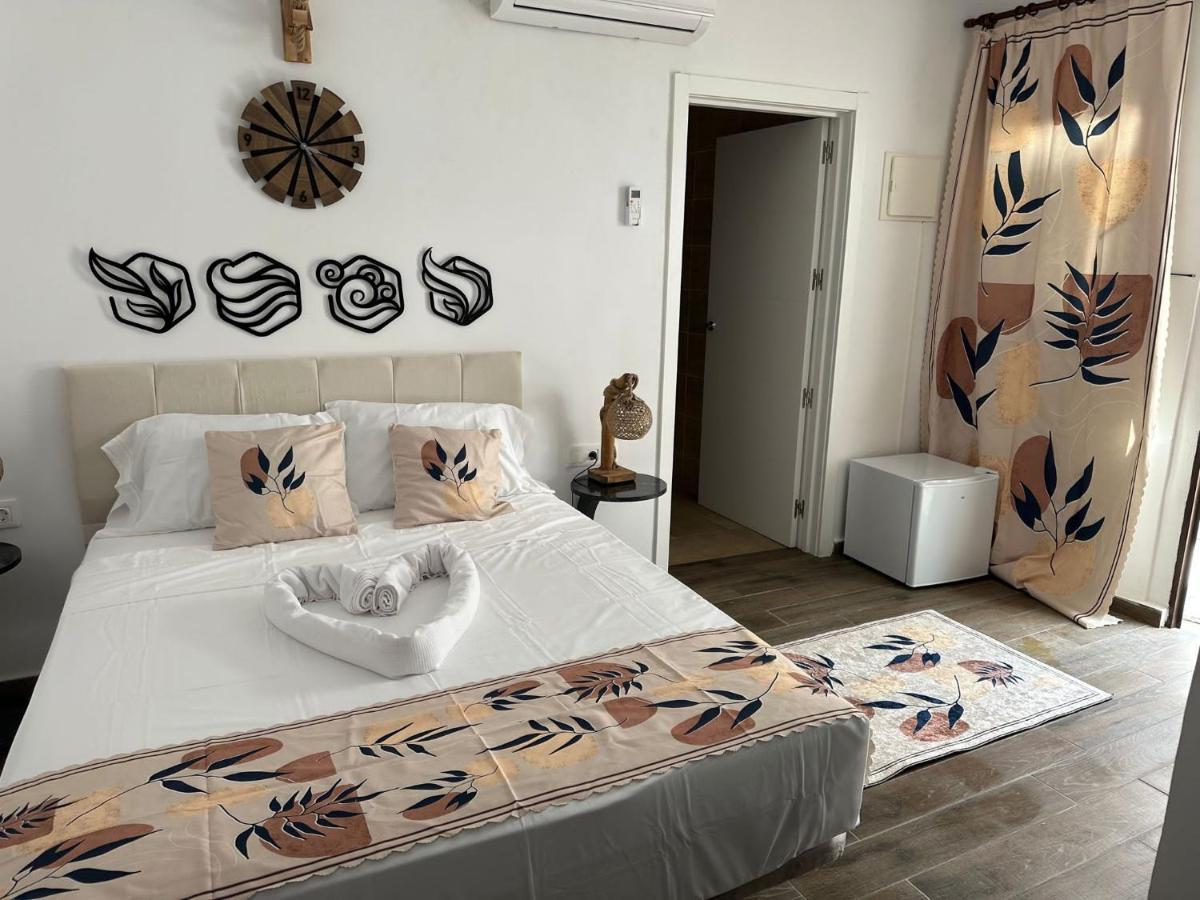 Vilador Beach Hotel Masnou Bagian luar foto