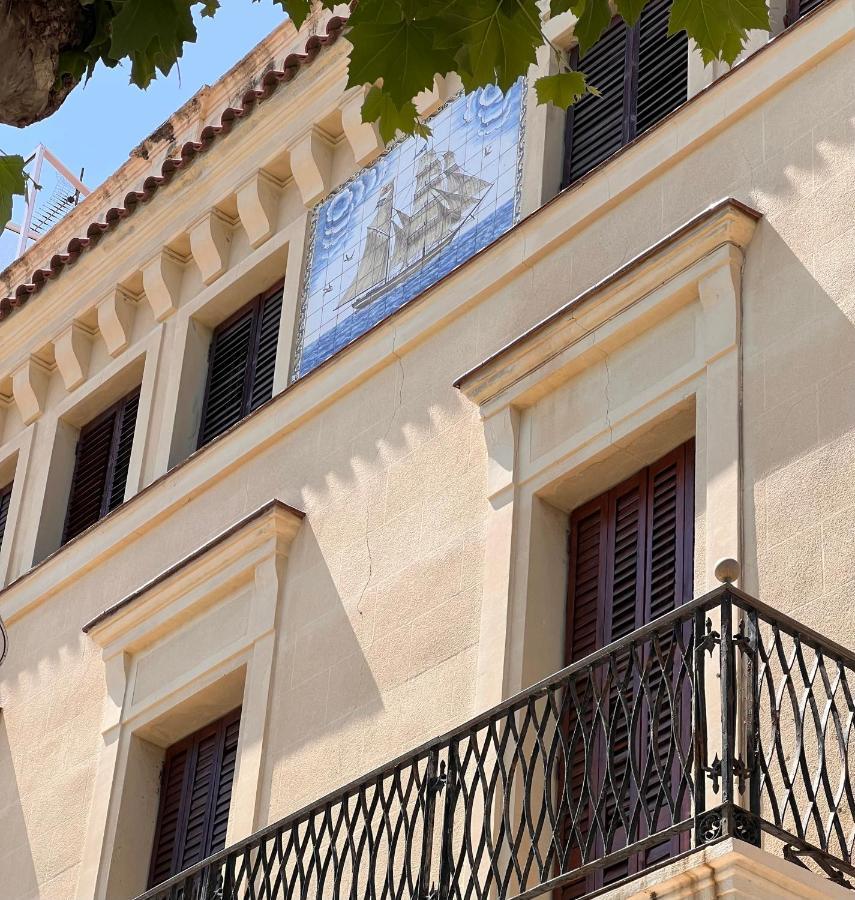 Vilador Beach Hotel Masnou Bagian luar foto