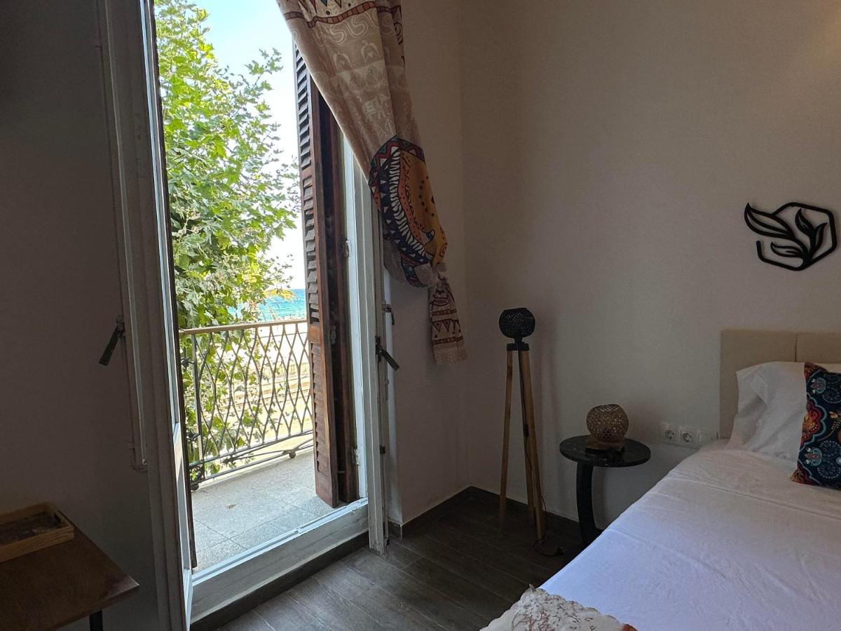 Vilador Beach Hotel Masnou Bagian luar foto