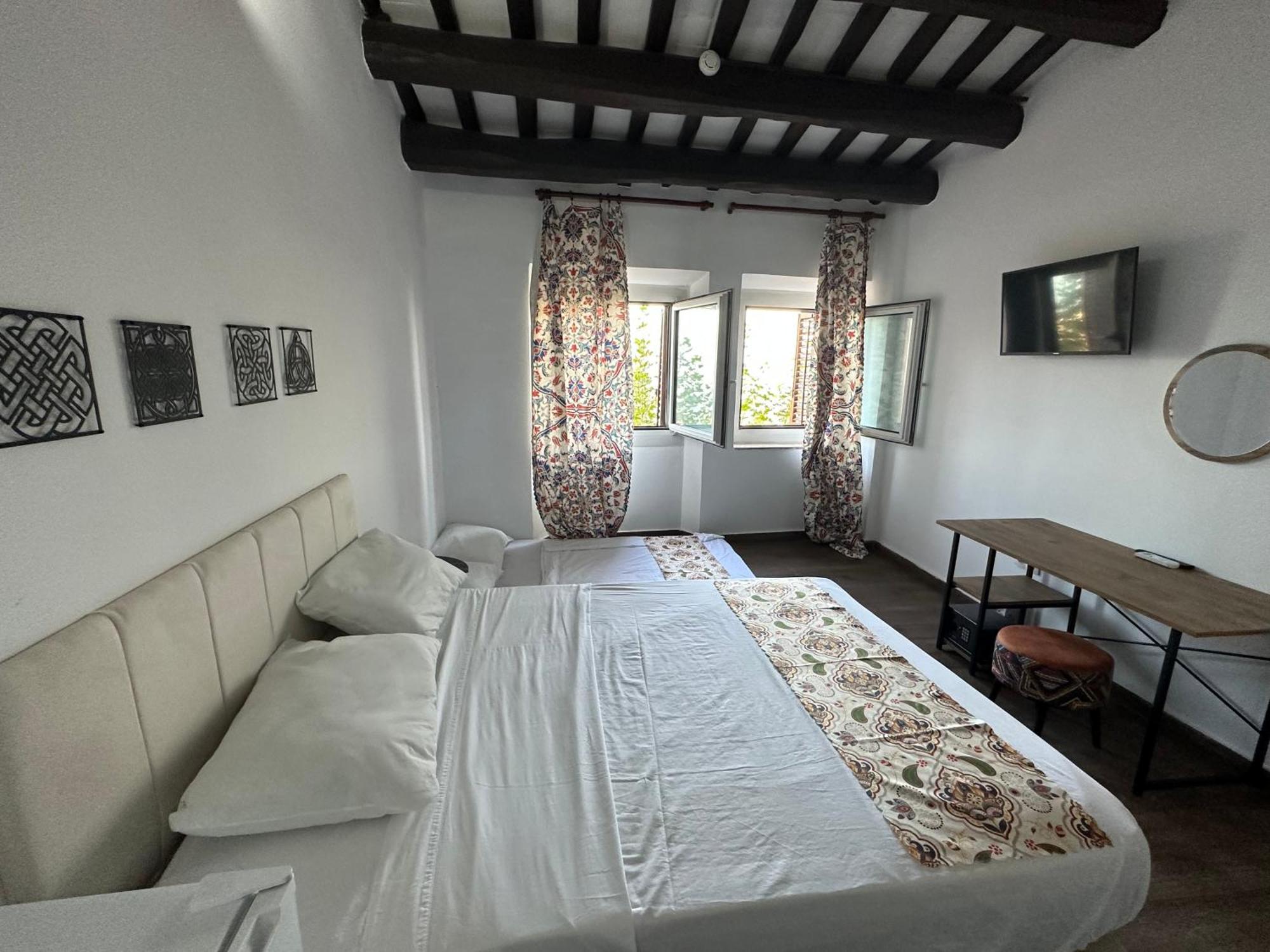 Vilador Beach Hotel Masnou Bagian luar foto